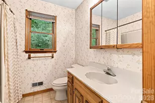 34 Tuckaway Dr, Asheville, NC 28803 - Photo 31