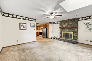 34 Tuckaway Dr, Asheville, NC 28803 - Photo 21