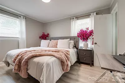 531 Stilwell Oaks Circle, Charlotte, NC 28212 - Photo 15