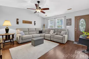 1820 Hampshire Dr, Salisbury, NC 28146 - Photo 5