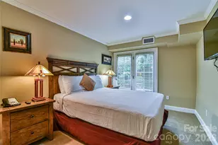 211 Bowling Park Rd, Asheville, NC 28803 - Photo 9