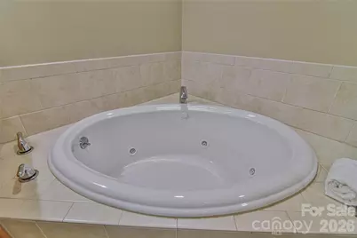 211 Bowling Park Road, Asheville, NC 28803 - Photo 17