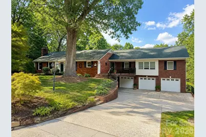 250 36th Avenue NW, Hickory, NC 28601 - Photo 1