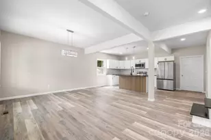 242 8th Ave Dr SW, Hickory, NC 28602 - Photo 1