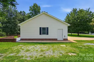 135 Byers Rd, Troutman, NC 28166 - Photo 27
