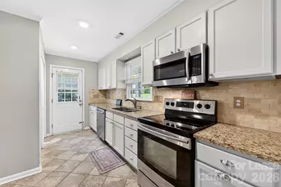 9131 Glisson Court, Charlotte, NC 28210 - Photo 13
