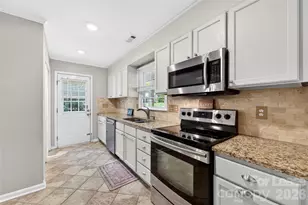 9131 Glisson Ct, Charlotte, NC 28210 - Photo 13