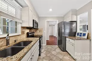 9131 Glisson Ct, Charlotte, NC 28210 - Photo 15