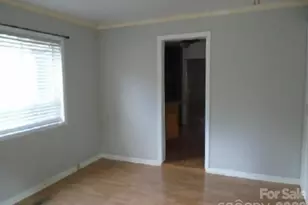 512 E Vance St, Laurinburg, NC 28352 - Photo 5