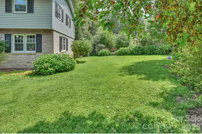 307 Woodland Trail #8, Laurel Park, NC 28739 - Photo 33