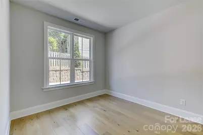1107 Parkside Greenway Drive, Charlotte, NC 28209 - Photo 5