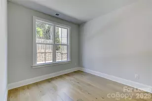 1107 Parkside Greenway Dr, Charlotte, NC 28209 - Photo 5
