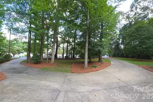 4721 Kuykendall Rd, Charlotte, NC 28270 - Photo 23