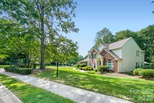 10808 Pomerane Pl, Charlotte, NC 28277 - Photo 7