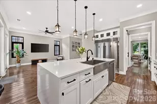 2200 Stratford Ave, Charlotte, NC 28205 - Photo 17