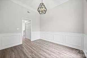 14107 Pine Harbor Rd, Charlotte, NC 28278 - Photo 5