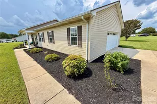 134 Brentwood Dr, Taylorsville, NC 28681 - Photo 3