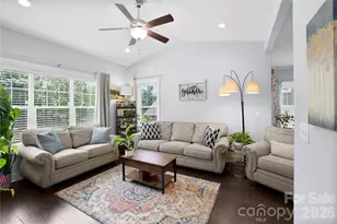 19 Woodbridge Park Dr, Asheville, NC 28803 - Photo 11