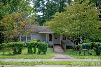 1006 3rd Avenue W, Hendersonville, NC 28739 - Photo 1
