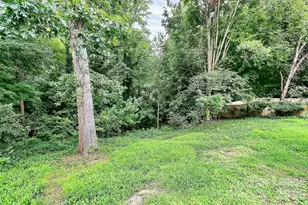 6133 Colchester Pl, Charlotte, NC 28210 - Photo 9