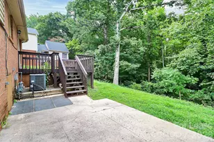 6133 Colchester Pl, Charlotte, NC 28210 - Photo 7