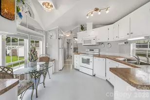 53 Strollers Ln, Waynesville, NC 28785 - Photo 13