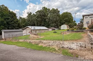 1898 Henry Smith St, Hickory, NC 28601 - Photo 35