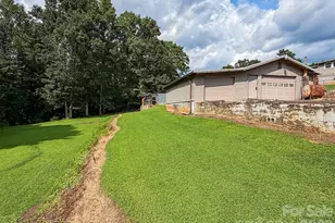 1898 Henry Smith St, Hickory, NC 28601 - Photo 39