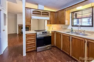 1898 Henry Smith St, Hickory, NC 28601 - Photo 15