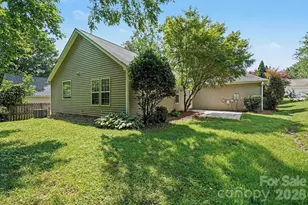 9819 Veronica Dr, Charlotte, NC 28215 - Photo 15