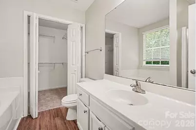 9819 Veronica Drive, Charlotte, NC 28215 - Photo 13