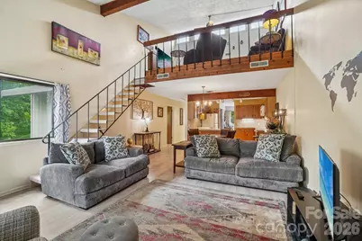 210 Juniper Lane, Hendersonville, NC 28739 - Photo 9