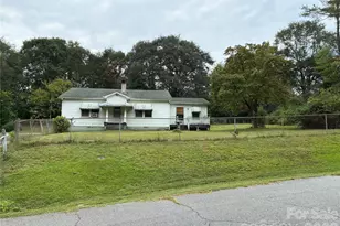 206 Railroad St, Mooresboro, NC 28114 - Photo 5