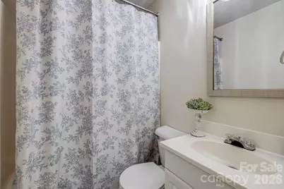 303 Hunter Street, Burnsville, NC 28714 - Photo 9