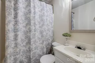 303 Hunter St, Burnsville, NC 28714 - Photo 9