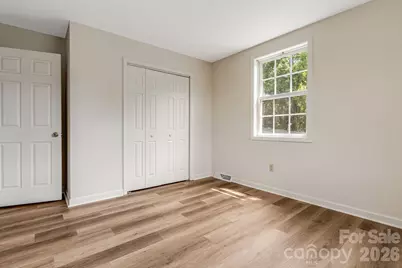 303 Hunter Street, Burnsville, NC 28714 - Photo 17