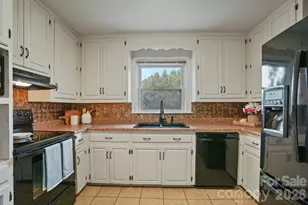 6268 Long Island Rd, Catawba, NC 28609 - Photo 9
