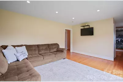 6268 Long Island Road, Catawba, NC 28609 - Photo 11
