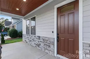 1207 39th Avenue NE, Hickory, NC 28601 - Photo 5