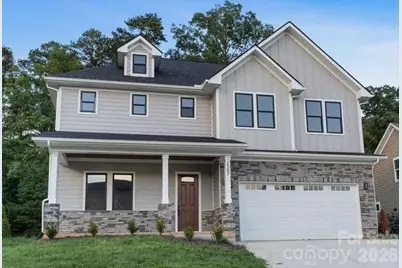 1207 39th Avenue NE, Hickory, NC 28601 - Photo 1
