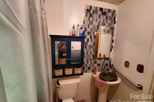 416 Henry St, Rocky Mount, NC 27803 - Photo 23