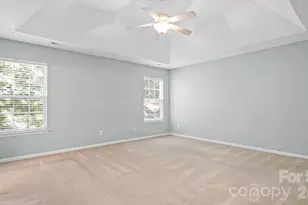 2429 Oakdale Creek Ln, Charlotte, NC 28216 - Photo 19