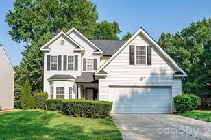 2429 Oakdale Creek Ln, Charlotte, NC 28216 - Photo 1