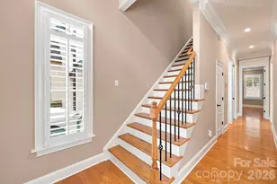 8813 Provence Village Ln, Charlotte, NC 28226 - Photo 3