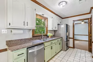 11530 Waterflower Ln, Charlotte, NC 28262 - Photo 9