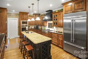 1808 Country Garden Dr, Shelby, NC 28150 - Photo 5