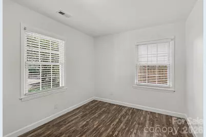 113 N Smallwood Place, Charlotte, NC 28216 - Photo 13