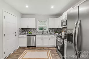 113 N Smallwood Pl, Charlotte, NC 28216 - Photo 15