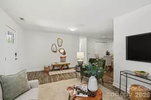 113 N Smallwood Pl, Charlotte, NC 28216 - Photo 5