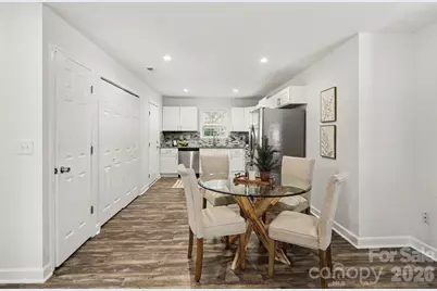 113 N Smallwood Place, Charlotte, NC 28216 - Photo 7